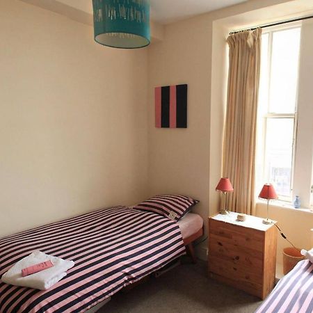 Entire Apartment In Edinburgh Luaran gambar
