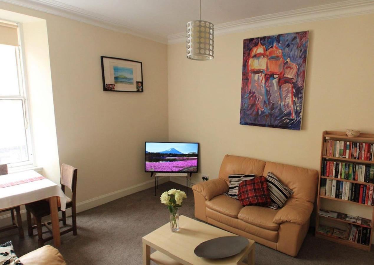 Entire Apartment In Edinburgh Luaran gambar